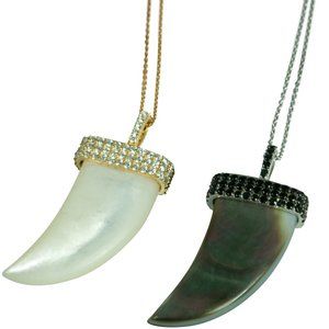 2 SIDED NECKLACE-BLACK MOTHER PEARL 0R WHITE MOTHER OF PEARL NECKLACE